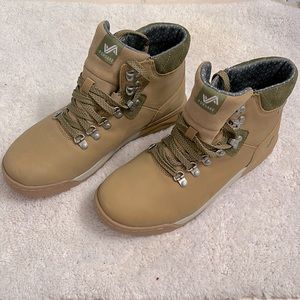 Never been worn Forsake hiking boots!